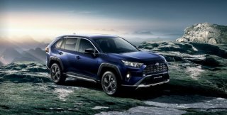行业殊荣不断 RAV4荣放的开创与引领