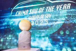 坦克500荣膺2023中国年度SUV，豪华越野超强实力