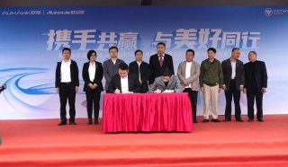 高端品质铸就持续信赖 欧航欧马可＆海南邮政大客户达成500台战略签约暨首批欧航中卡顺利交付
