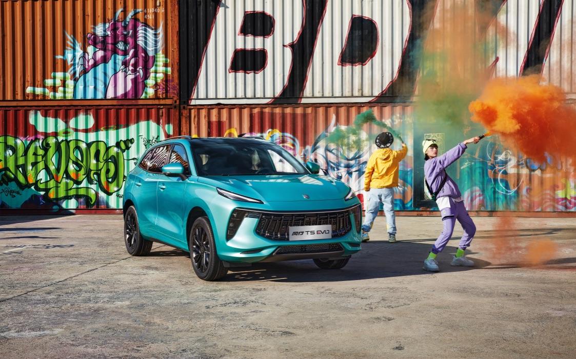 10万的风行T5 EVO,凭什么敢直面PK以安全著称的德系车?