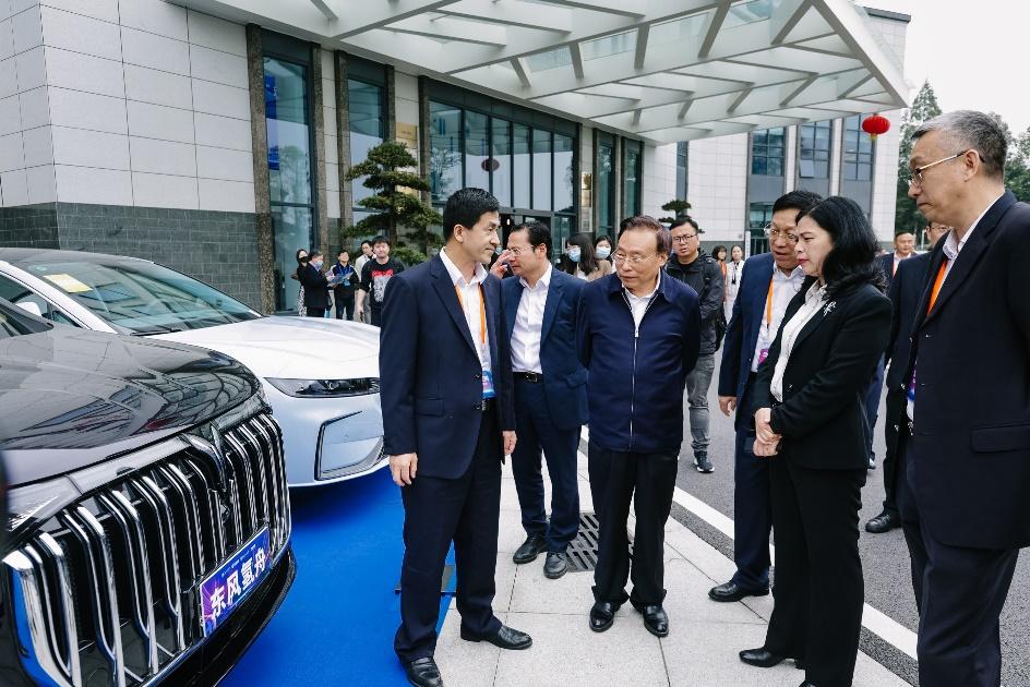 构筑技术领跑优势,开创5项行业第一 东风氢舟大湾区示范运营全面启航