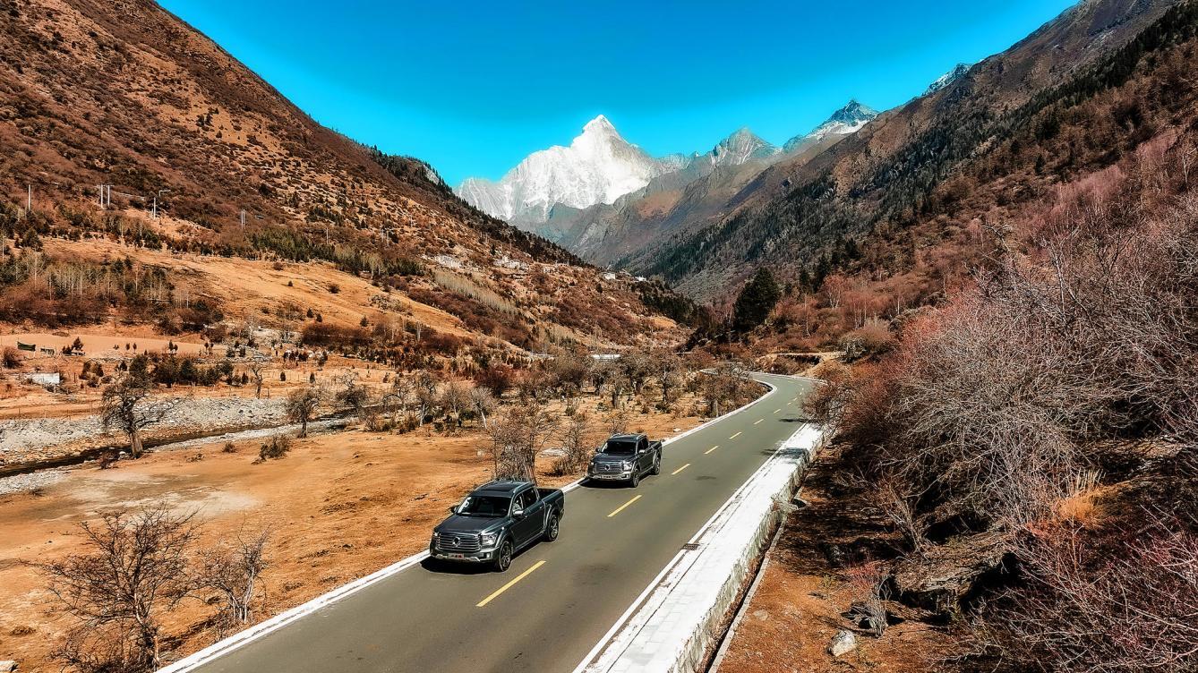 中国最强性能、最豪华的超级皮卡,四姑娘山试驾山海炮