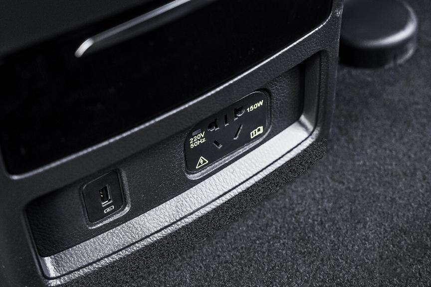 长安汽车“大家庭智能7座SUV” CS95PLUS正式上市 售价17.59万元起