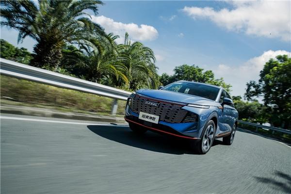 不到15万就能入手旗舰SUV？ 价格屠夫哈弗神兽凭何力压星越L