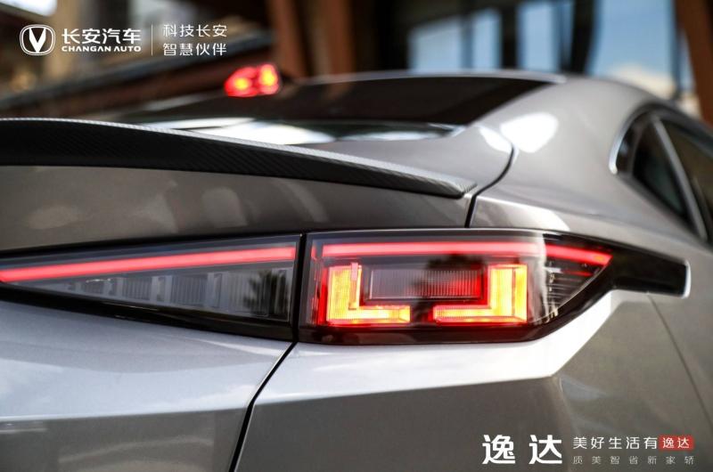 后悔合资买早了,试驾“十万级新卷王”长安逸达