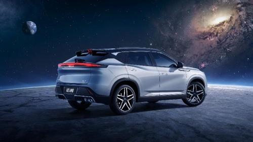 东风风神皓瀚实车图首次曝光!宇宙造型美学搅局紧凑SUV市场