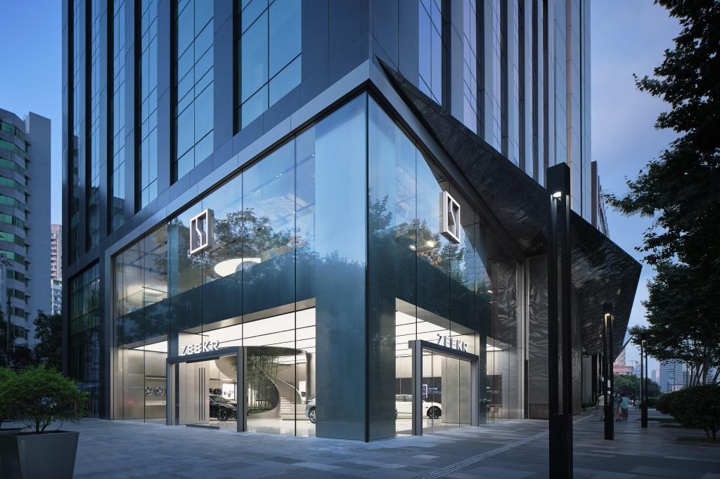 向世界展示中国豪华汽车品牌形象,极氪双店斩获国际设计金奖