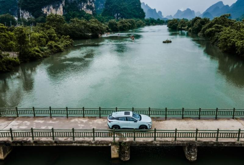 智能汽车时代，欧萌达满足你的全方位用车需求