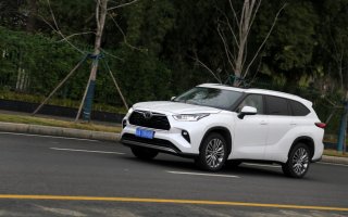 试驾全新第四代汉兰达380T，除了动力与空间，智能科技一样惹人爱