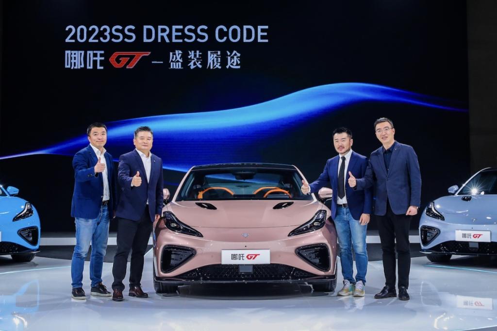 以智能科技赋能跑车,哪吒GT即将登陆2023上海车展 正式上市