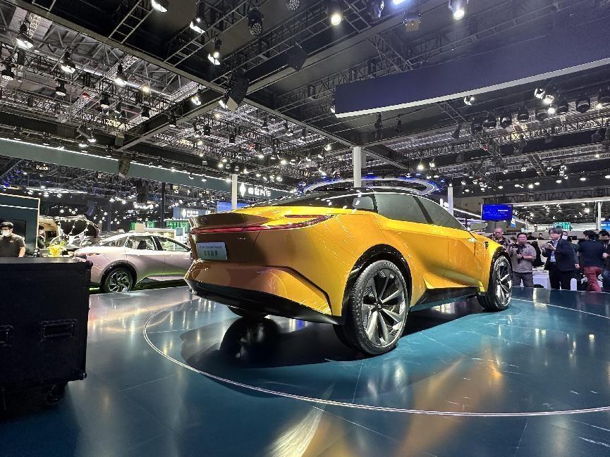 2023上海车展丨丰田bZ Concept新成员 智享跨界/悦动空间概念车首发