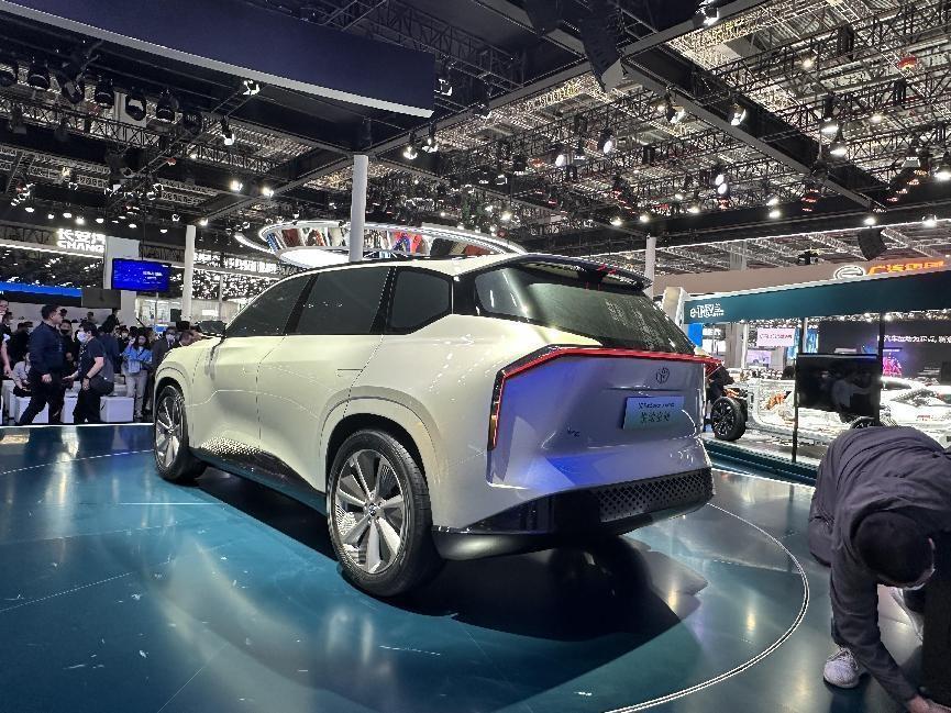 2023上海车展丨丰田bZ Concept新成员 智享跨界/悦动空间概念车首发