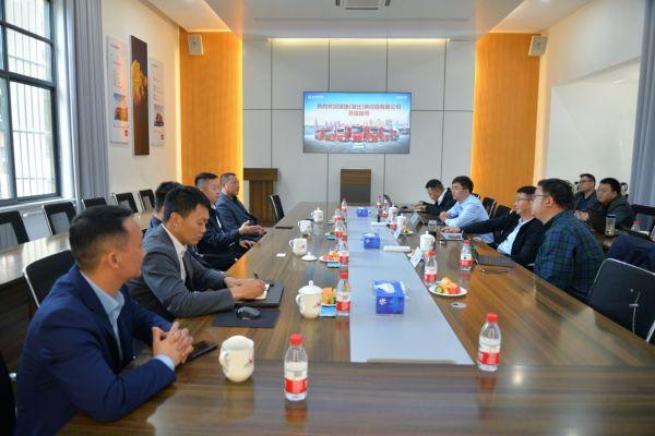 签约百台东风天龙牵引车 东风商用车赋能危险品运输安全升级
