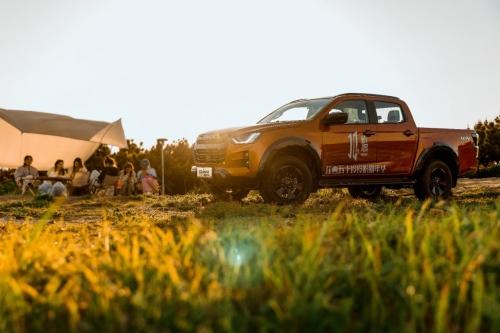 合资品牌皮卡来势汹汹?五十铃D-MAX V-CROSS这几点升级针锋相对
