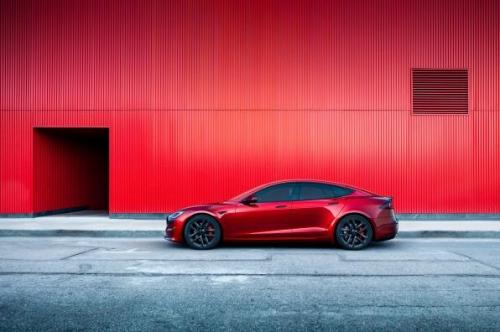 特斯拉邀你体验标杆级技术,Model S/X引荐福利限时升级!
