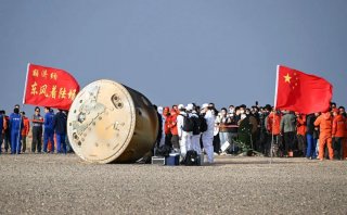 迎接神舟十五号航天员返回，东风猛士持续助力中国航天梦