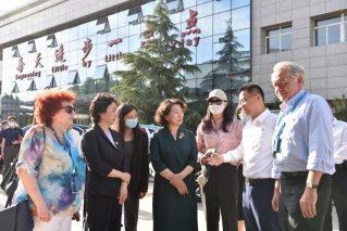 长城智能新能源获20多国驻华使节集体点赞