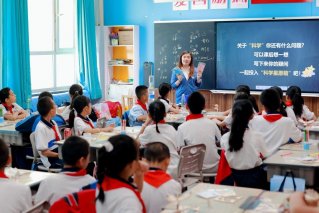 繁星计划2.0 上汽大众STEM课程走进希望小学