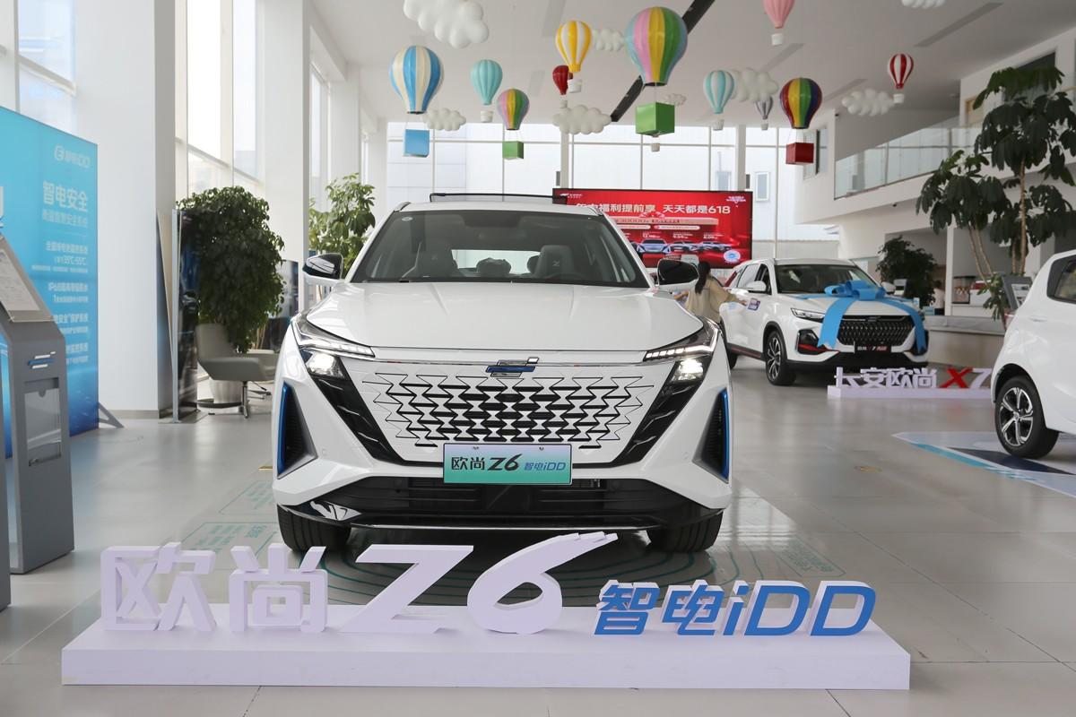 实拍长安欧尚Z6 智电iDD，紧凑型新能源SUV怎么选？有了新答案！