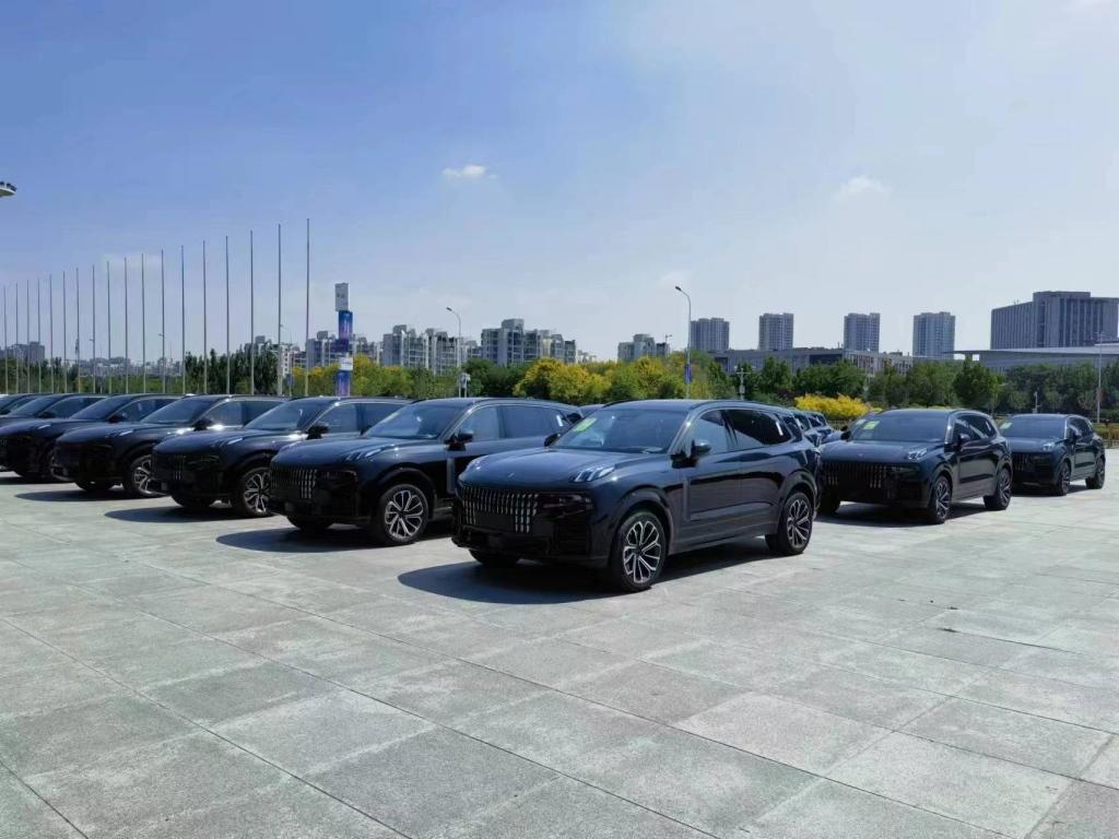 “领”航津城！领克09 EM-P成为2023夏季达沃斯论坛赞助车辆