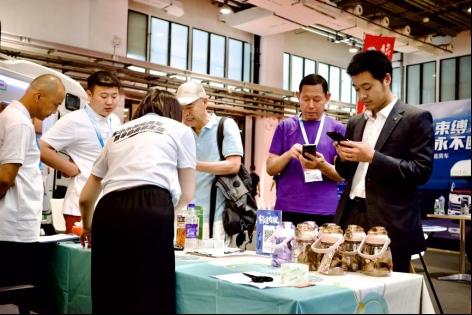 车小米IIFAA房车荣膺AIC中国年度房车新车奖
