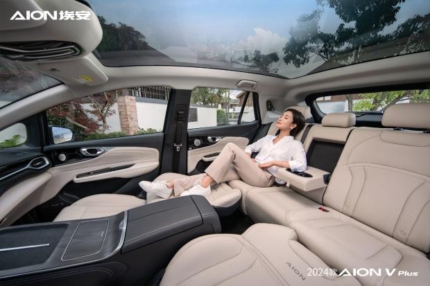 更有AI的家庭SUV,2024款AION V Plus上市15.99万起