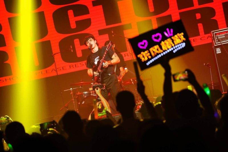 随着夏至音乐日的律动 与东风雪铁龙、东风标致一起欢庆夏日到来