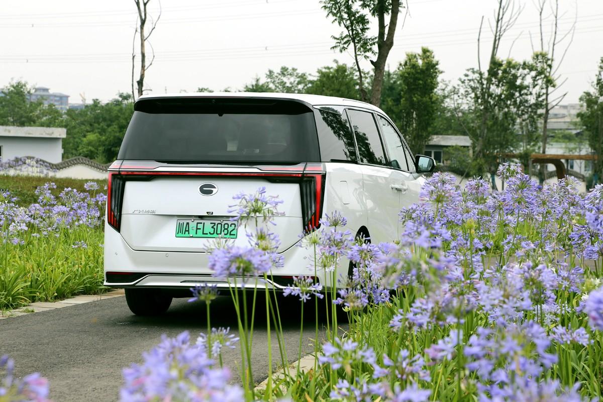 试驾传祺E9，2挡DHT、插电混动加持下的“最完美MPV”