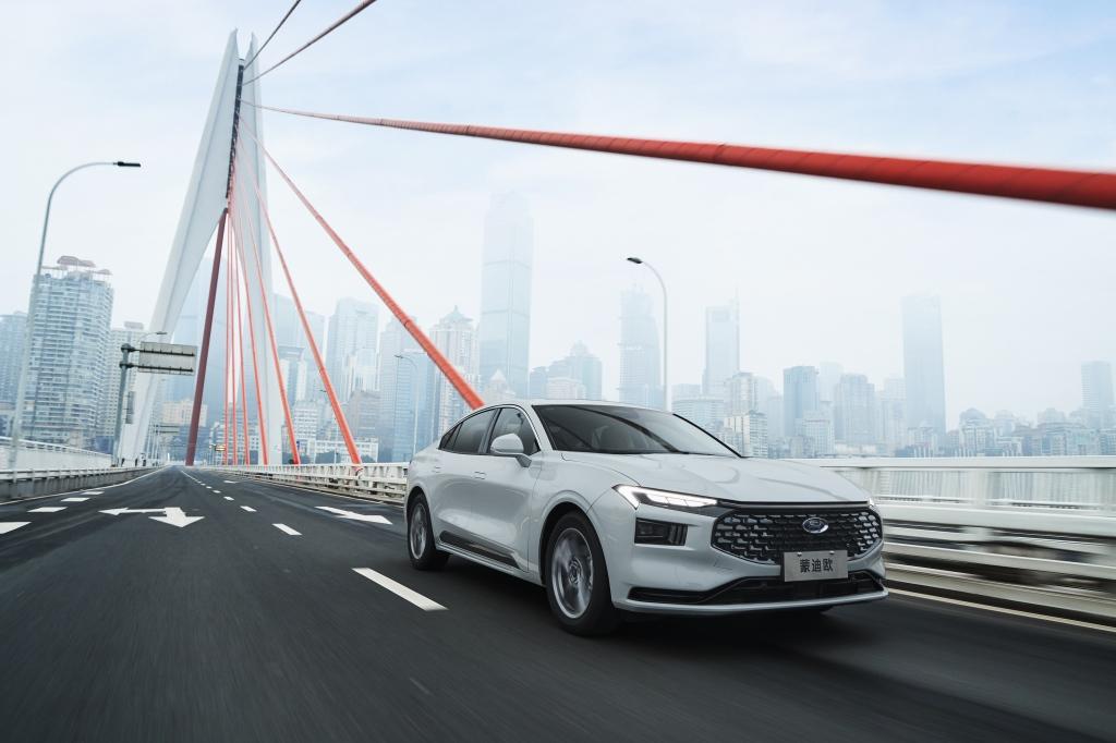 全新一代EcoBoost 1.5T四缸发动机来袭,新一代蒙迪欧1.5T指导价14.98万起
