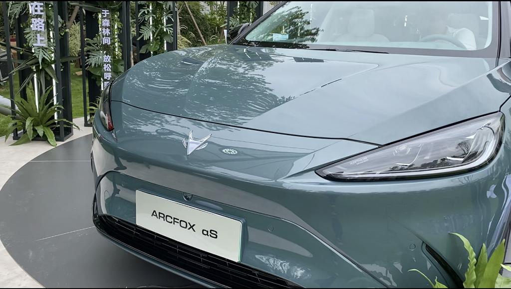 极狐森林版新车,自带森林氧吧,户外露营的“大杀器”