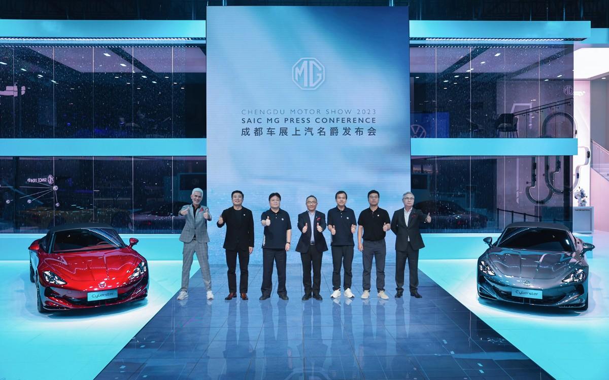 出海“赶考”技惊四座 古德伍德载誉归来 MG纯电“双子星”闪耀全场 成都车展开启百年品牌新篇章