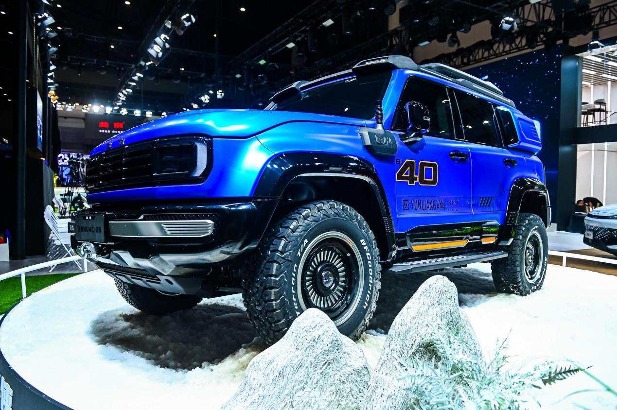 全新BJ40闪耀登陆成都车展,北京汽车带你尽兴“悦野”