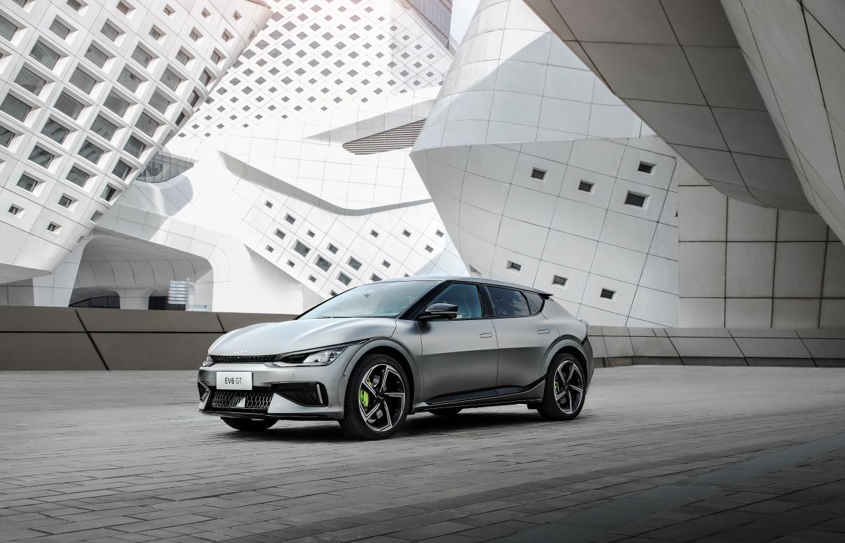 超跑平替之选!起亚全球明星车型EV6携多重权益高能来袭