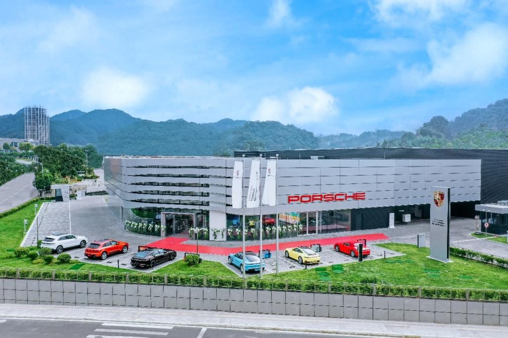 贵阳孟关保时捷中心迎来盛大开业,保时捷持续布局西南市场