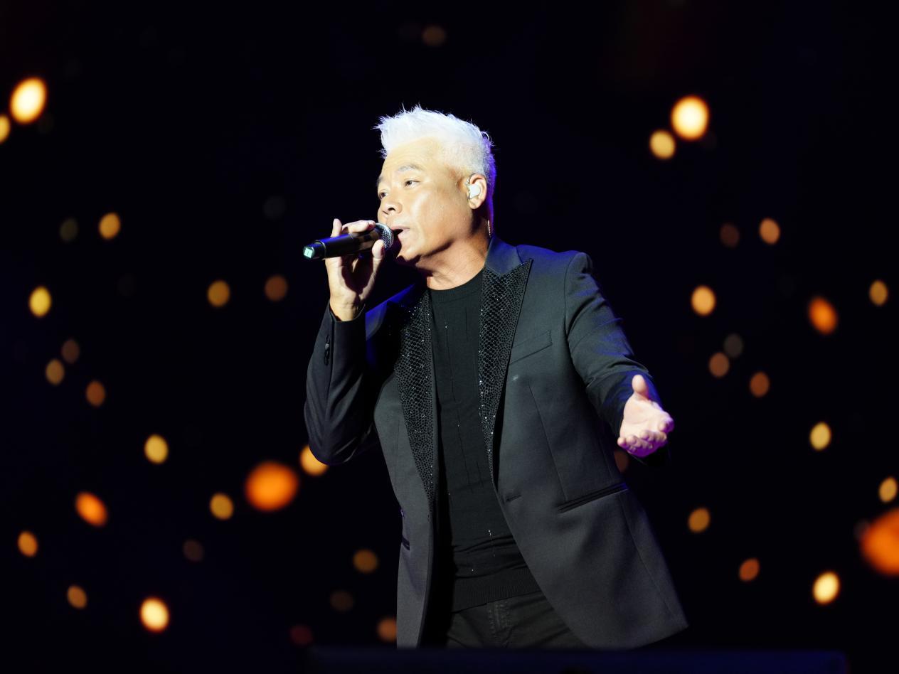 音乐盛宴一汽-大众“央广‘就爱你’9.21成都演唱会”震撼开唱