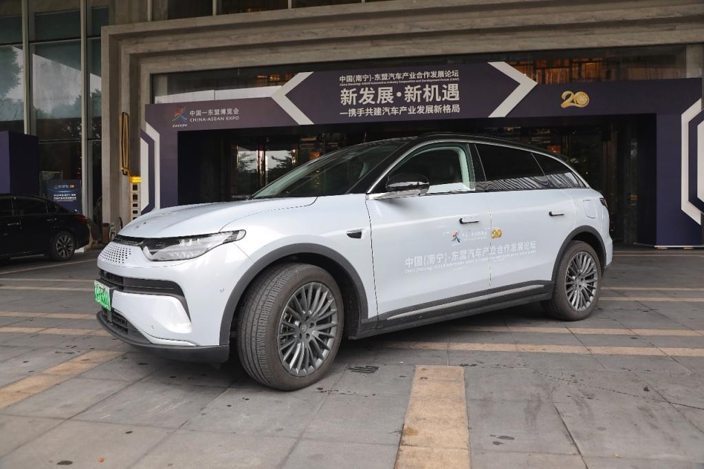 助力绿色出行,零跑C11亮相中国(南宁)-东盟汽车产业合作发展论坛