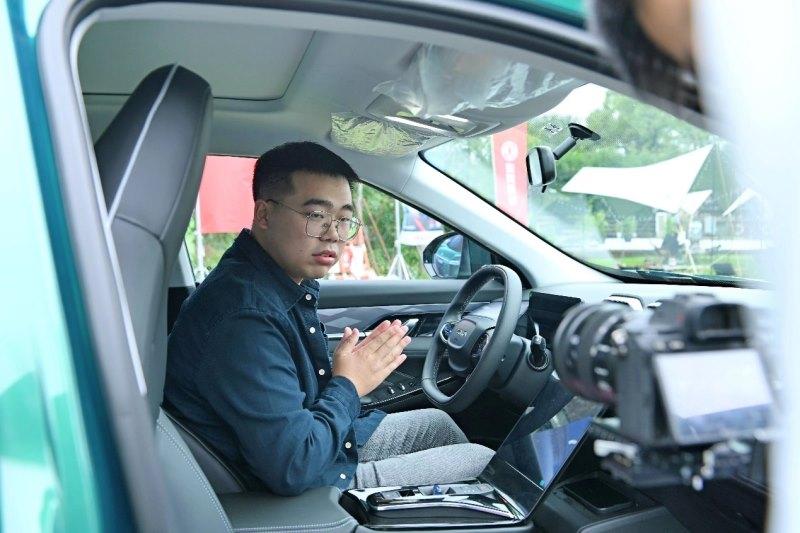 上班族首选4挡电混SUV，皓瀚DH-i川渝区域震撼上市！