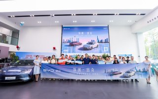 颜值与才华兼顾，海豹DM-i成为当前插电混合动力最优解！