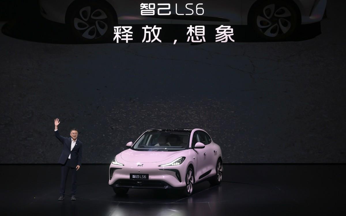 “超级爆品”智己LS6正式上市，上市权益价21.49万-27.69万元