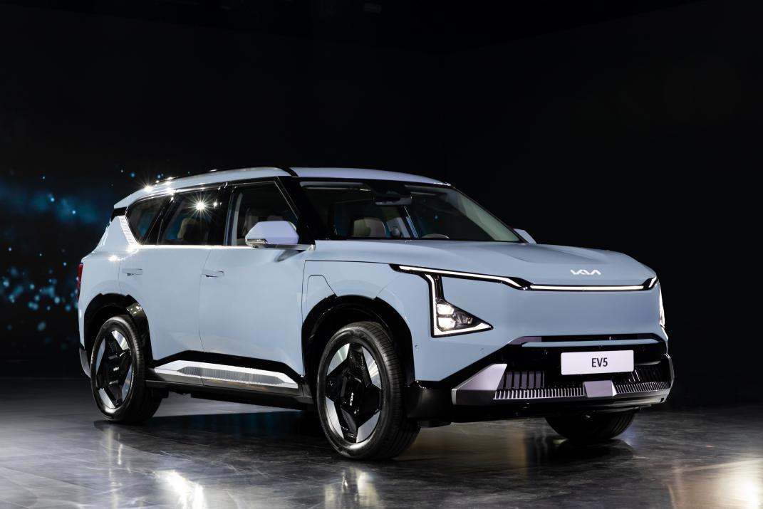 起亚在“Kia EV Day”上发布EV5及两款概念车型,加速电动汽车普及