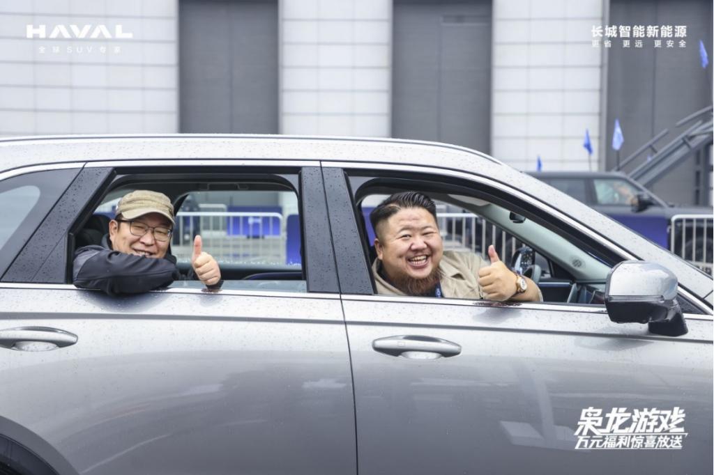 去国际赛道撒欢!“枭龙游戏”空降厦门,带你打开不一样的Hi4电四驱体验