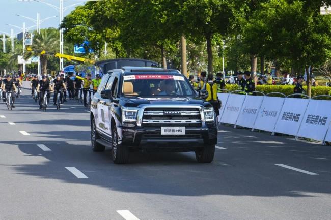 环广西世巡赛盛况火爆，“非长强大”新哈弗H5一路护航