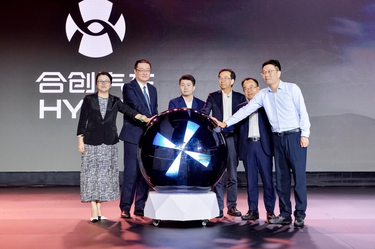 纯电高端MPV市场颠覆者,独角兽豪华座驾合创V09正式上市交付