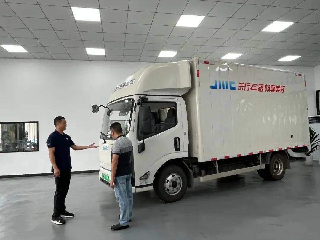 江铃乐行新能源布局品牌新网，开设多家线下专营店