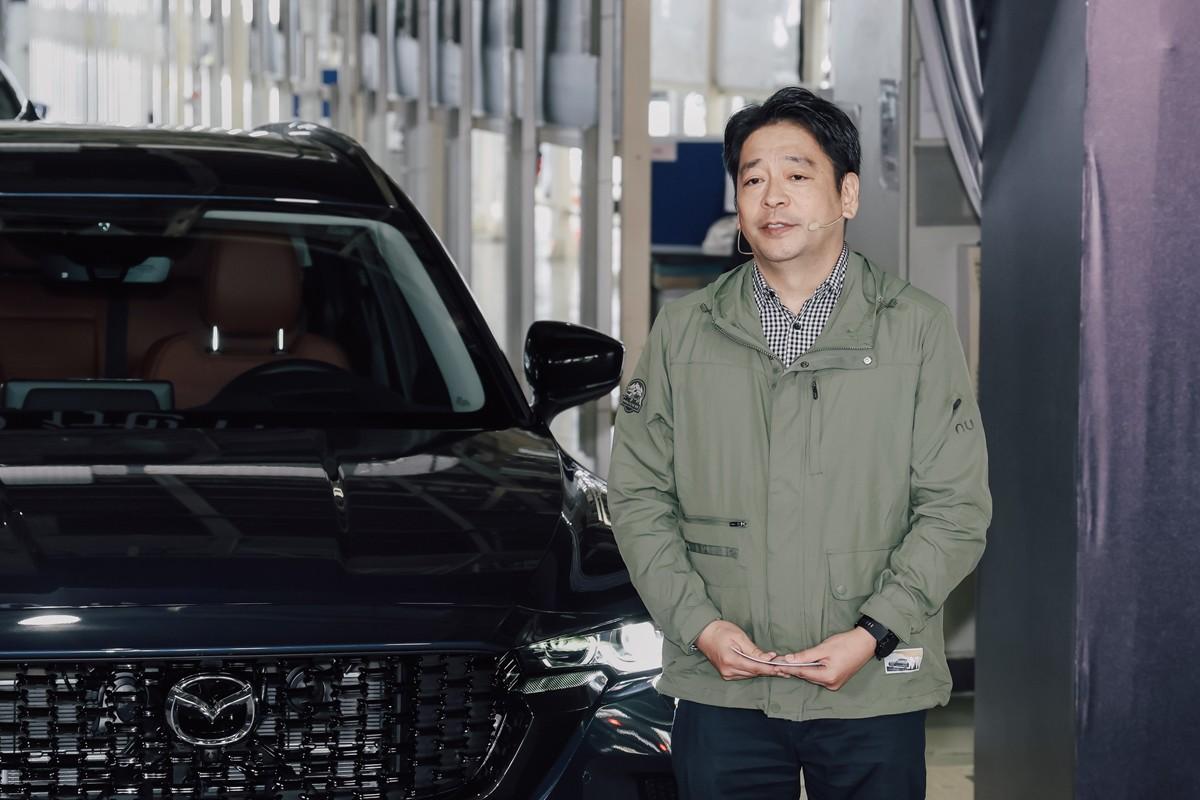 影帝梁家辉首次走进长安马自达南京工厂，搭载四驱系统，MAZDA CX-50行也HEV正式下线