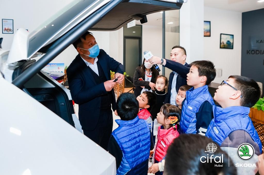 共创可持续的美好生活 上汽大众斯柯达发展实践课开课