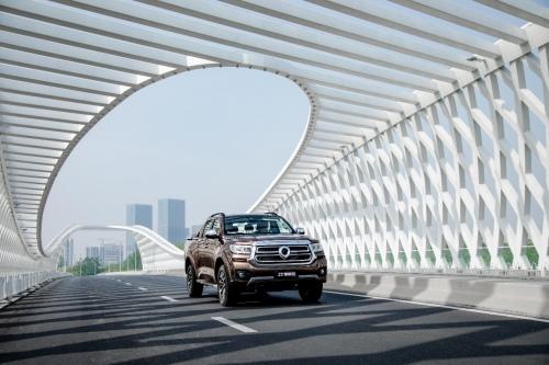 2.0T+8AT、铠甲级防护 2023款乘用炮成宜家宜商宜乐用车首选