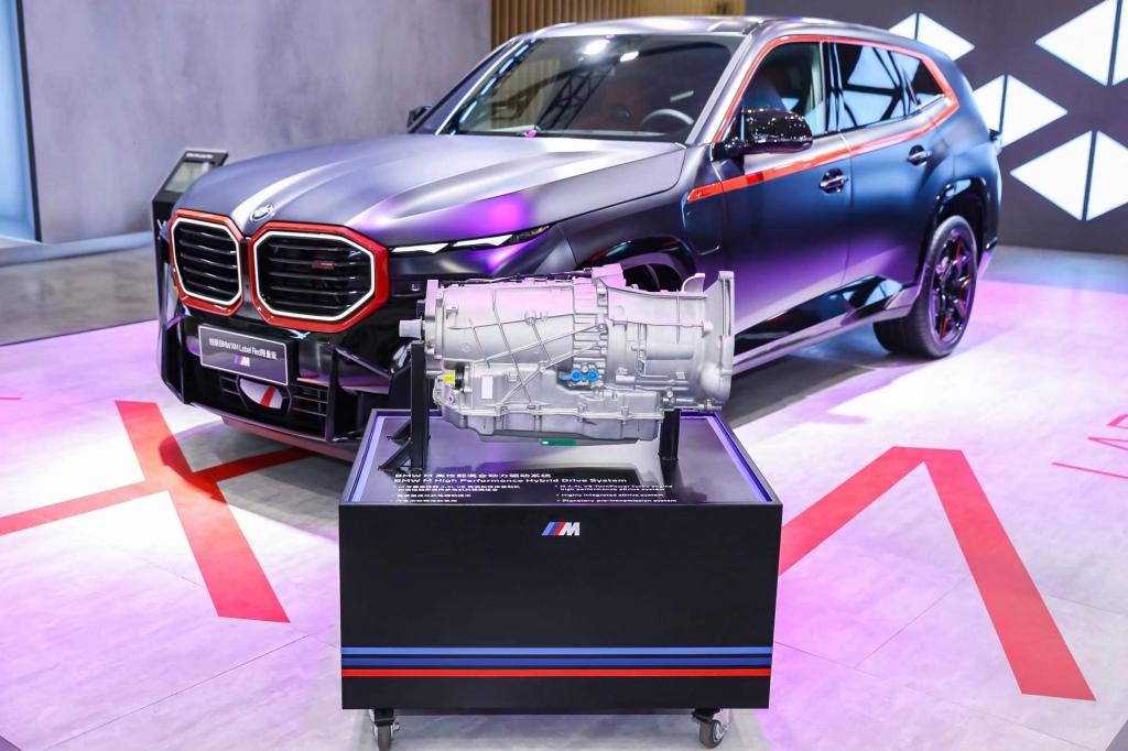 BMW M高性能混合动力驱动系统,荣获“2023年全球新能源汽车创新技术”奖项