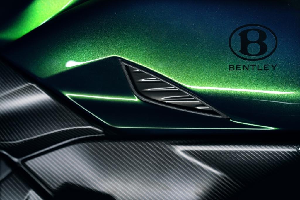 杜卡迪Diavel for Bentley限量版摩托车,集卓越性能与精湛工艺为一体的独家双轮巅峰之作