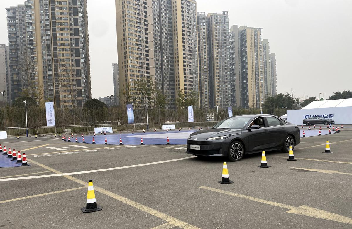 超级挑战赛现场，体验长安启源A07 A05 Q05，数智AI电驱绝对一流